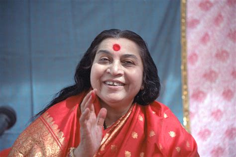 Shri Mataji Nirmala Devi – Shri P K Salve Kala Pratishthan, Vaitarna