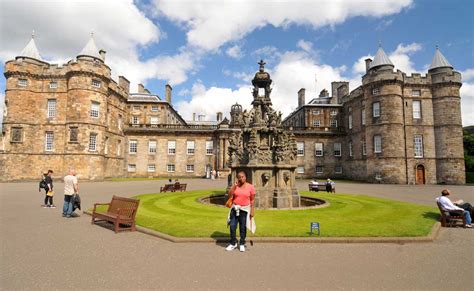 Historic Holyrood Palace Of Royalty Edinburgh Scotland - Nextbiteoflife