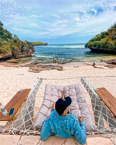 Alasan kenapa anda harus mengunjungi Pantai Slili Yogyakarta - WisataHits