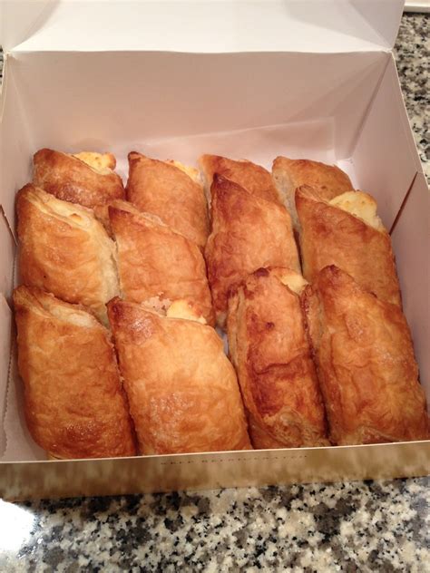 Porto’s Bakery (Los Angeles County, CA) - The Episodic Eater