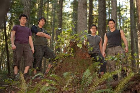 The Twilight Saga: Breaking Dawn - Part 1 Breaking Dawn Stills - The Quileute Wolf Pack Photo ...