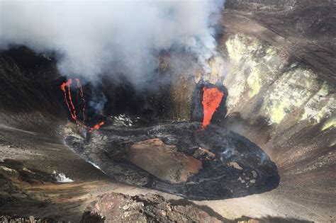 Lava lake forms as Hawaii volcano erupts after 2-year break