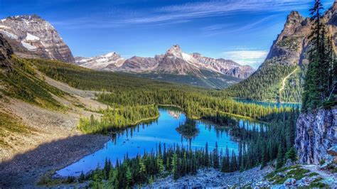 Adventure in the Rocky Mountains, Canada - Traveldigg.com