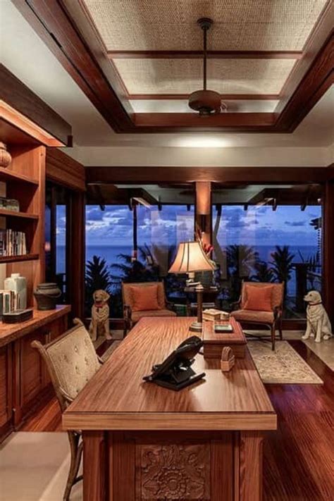 Hawaii Tropical Paradise Sold at Record Price! | Beach house interior ...