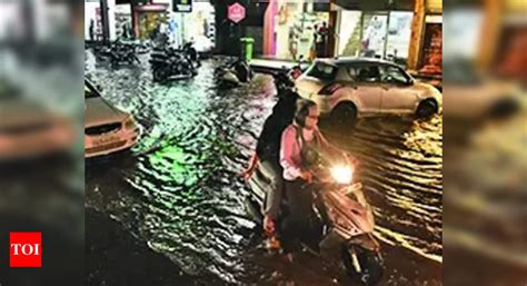 Rainfall: 4-hours Rain Brings Raipur On Its Knees | Raipur News - Times ...