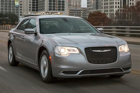 2016 Chrysler 300 Sedan Pricing - For Sale | Edmunds