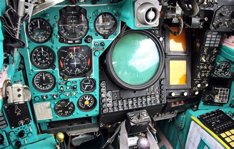 Cockpit of Mikoyan Gurevich MiG 31 :: Mycity-Military.com Jet Aircraft, Fighter Aircraft ...