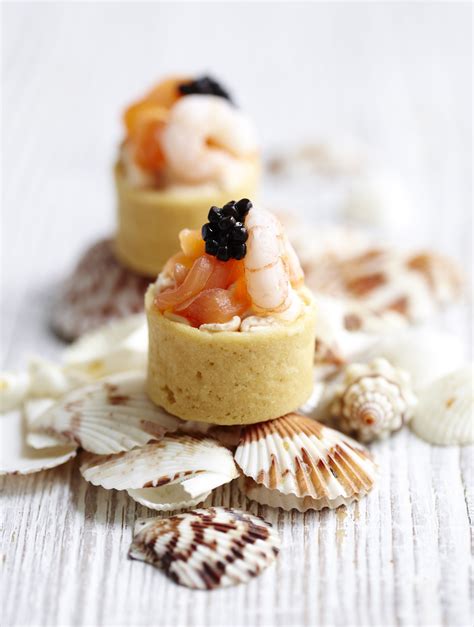 Caviar Canape | Food, Desserts, Mini cheesecake