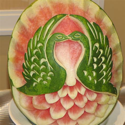 Cool Watermelon Art in 2019 | Fruit sculptures, Vegetable carving, Fruit, vegetable carving