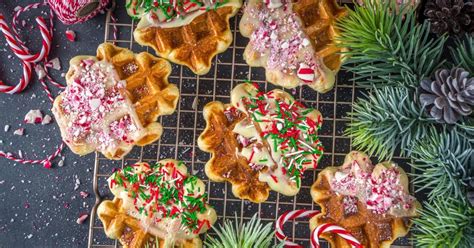 15 Festive Christmas Waffle Recipes - Insanely Good