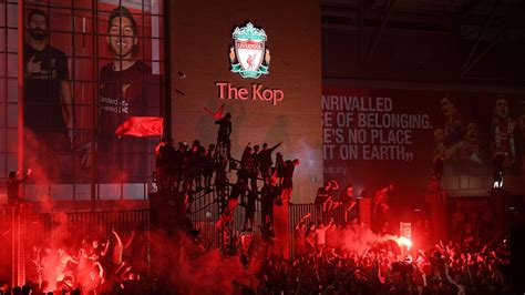 Liverpool title celebrations come under criticism over virus concerns - Sports Illustrated