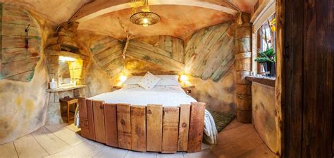 Sleep in a tree! | Tree house bedroom, Luxury tree houses, Tree house bed