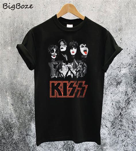 Kiss Band Graphic T-Shirt