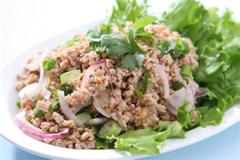 Thai Chicken Salad (Larb Gai) Recipe