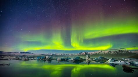 Aurora Borealis 4k Ultra HD Wallpaper and Background Image | 3840x2160 ...