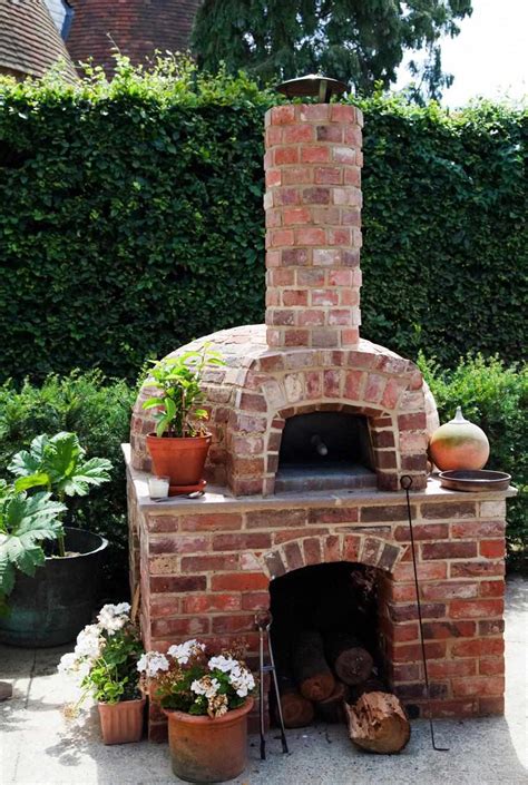 Make Pizza in a Wood-Fired Oven