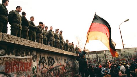 32 Years of German Reunification, Old Fears Revive | theTrumpet.com