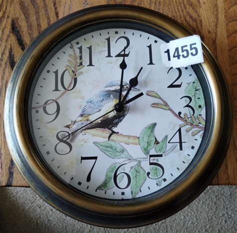 Bird clock | EstateSales.org