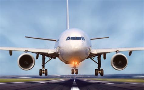 Jet Plane Taking Off With Motion Blur Stock Photo - Image of engine, aircraft: 29379268