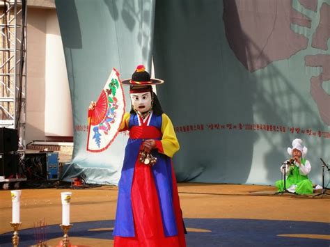 Mask Dance - Talchum in Korea « ASIA Travelling