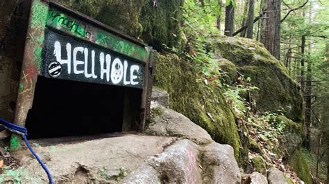 Hell Hole Cave: If You're Claustrophobic, Don't Try This One - Enter the Caves