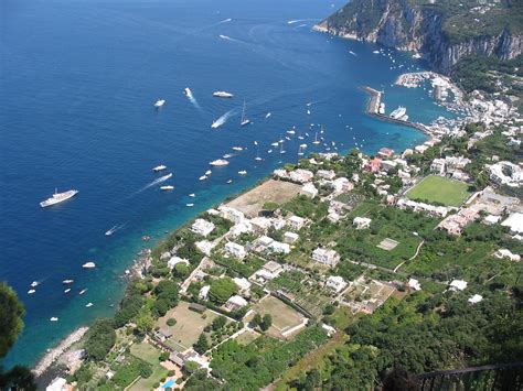 Isle of Capri, Italy :: Worlds Best Beach Towns