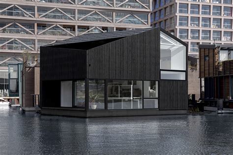 Floating Home / i29 interior architects | ArchDaily