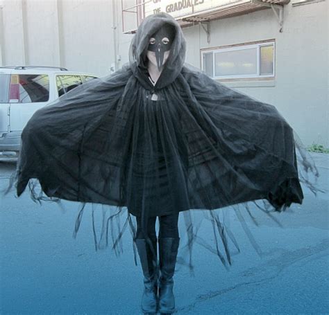 Raven Costumes (for Men, Women, Kids) | PartiesCostume.com