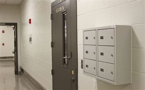 Wall Mounted Gun Lockers: Weapons Locker for Law Enforcement | PP