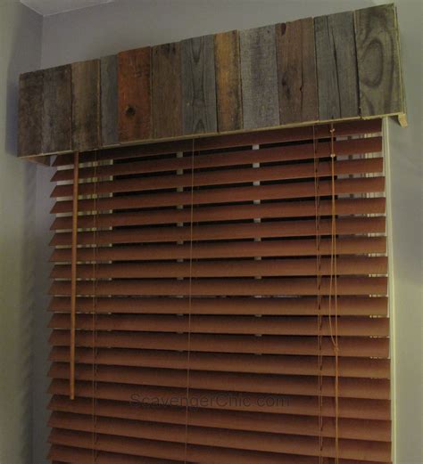 Bamboo or Pallet Wood Valance - Easy diy - Scavenger Chic