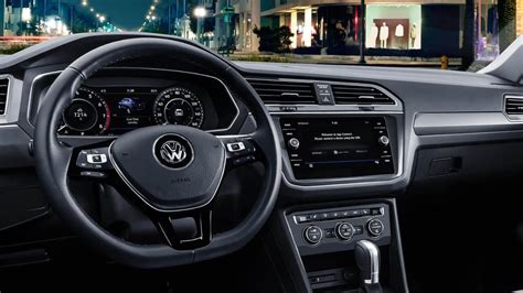 2019 Volkswagen Tiguan Interior | Dimensions, Infotainment | Des Moines