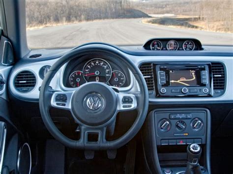 2019 Volkswagen Beetle: 117 Interior Photos | U.S. News