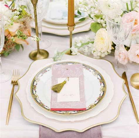 How To Use the Pantone Color of The Year In Your Wedding | Rachael Ellen Events