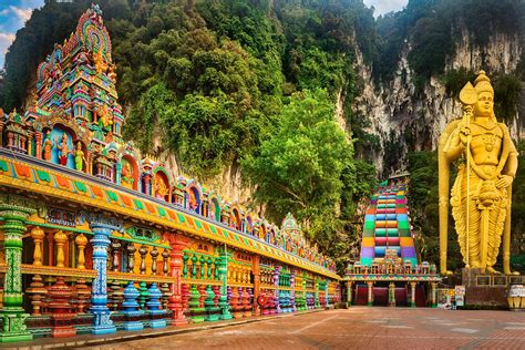 The Ultimate Guide to Visiting the Batu Caves in Kuala Lumpur (2024)