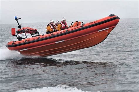 10+ Free Rnli & Lifeboat Images - Pixabay