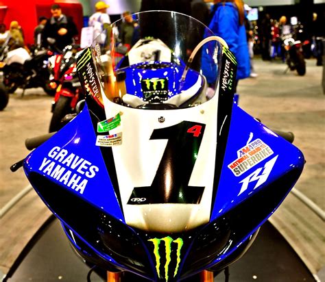 Custom Paint Yamaha R1 | Wallpaper For Desktop