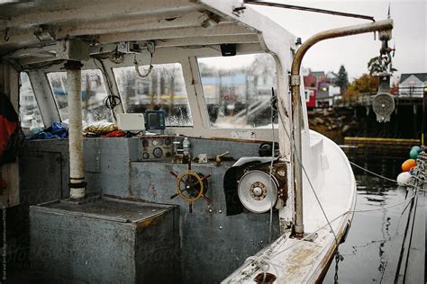 «Inside Of Fishing Boat» del colaborador de Stocksy «Brad And Jen ...