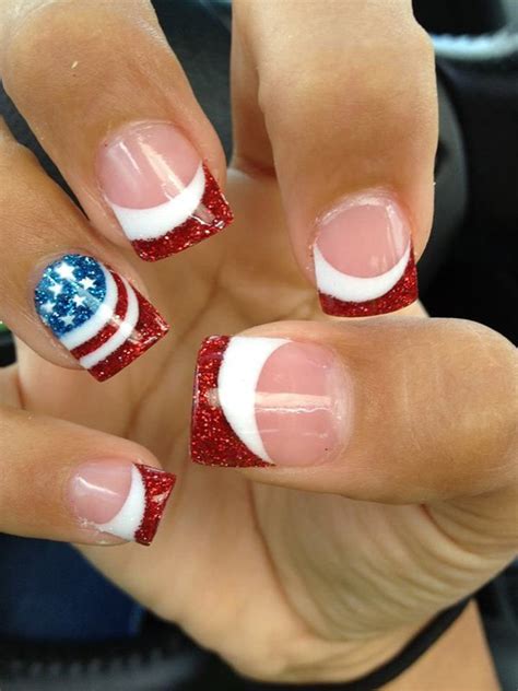 25 Trendy & Classy French Manicure Ideas - Pretty Designs