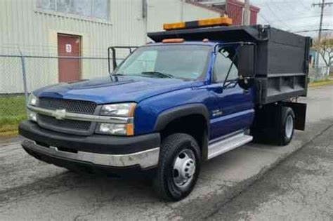 Chevy Silverado 3500 Dump Truck 4x4 6. 6l Duramax: Vans, SUVs, and Trucks Cars