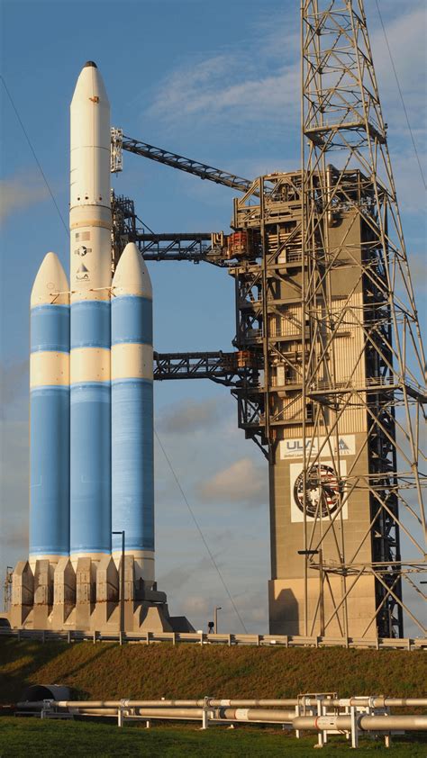 Just a Delta IV Heavy : r/ula