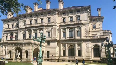 Who Owned The Breakers Mansion