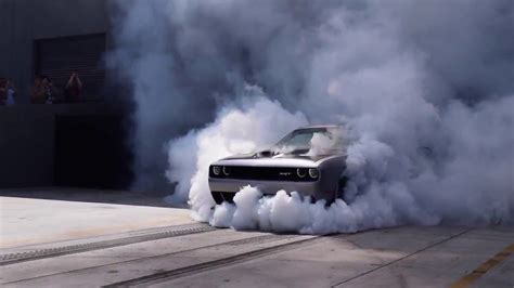 2015 Dodge Charger Hellcat Burnout