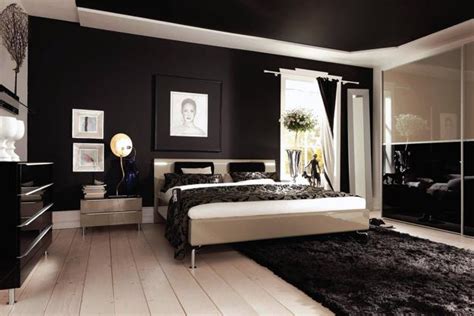 Dark Ceiling Designs in Modern Bedrooms