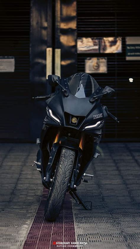 Yamaha R15 Black Wallpapers