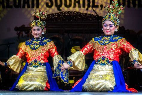 Culture of Malaysia - Language, Religion, Customs, Traditions