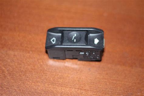 Find 99 BMW 740IL Interior Switches Sunroof P/N: 03015000 in Bronx, New York, US, for US $32.99