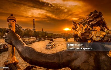 Pont Alexandre Iii Sunset High-Res Stock Photo - Getty Images