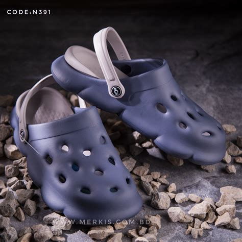 Crocs Mens Water Sandals: Comfortable Vacation Sandals