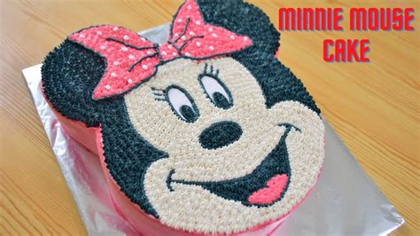 Minnie Mouse Face Cake