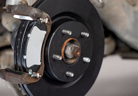 What is a Disc Brake System (Disc Brakes Explained) - AutoZone